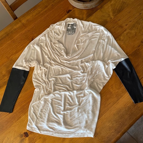 Young fabulous and broke top NWOT - Picture 2 of 7